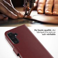 Selencia Étui portefeuille en cuir véritable Samsung Galaxy S25 - Burgundy