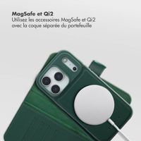 Selencia Étui portefeuille amovible Olyn avec MagSafe Apple iPhone 17 Pro - Vert