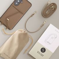 Selencia Coque de télephone Sera avec cordon et porte-cartes enveloppe Samsung Galaxy A37 (5G) - Taupe