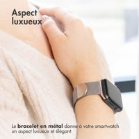 imoshion Bracelet magnétique milanais Apple Watch Series 1 á 9 / SE (38/40/41 mm) | Series 10 (42 mm) - Taille M - Argent