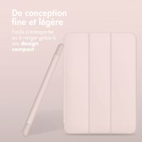 Accezz Coque tablette portefeuille Smart Silicone Apple iPad Pro 13 (2025) M5 / (2024) M4 - Rose