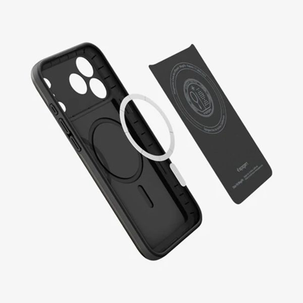 Spigen Coque Thin Fit avec MagSafe Apple iPhone 17 Pro Max - Black