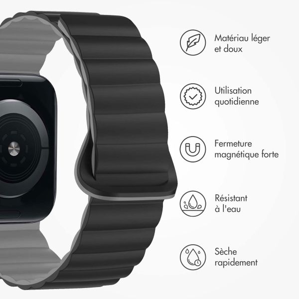 imoshion Bracelet en silicone magnétique Apple Watch Series 1 t/m 9 / SE (38/40/41 mm) | Series 10 / 11 (42 mm) - Noir / Gris