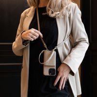 Selencia Coque de télephone Sera avec cordon et porte-cartes enveloppe Apple iPhone Air - Taupe