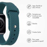 imoshion Bracelet tressé en silicone Apple Watch Series 1 t/m 9 / SE (38/40/41 mm) | Series 10 / 11 (42 mm) - Vert foncé
