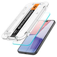 Spigen Protection d'écran en verre trempé GLAStR Fit + Applicator iPhone 16 Plus / 15 Plus