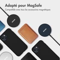 Accezz Coque Liquid Silicone avec MagSafe Apple iPhone 17 Pro Max - Noir