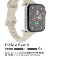 imoshion Bracelet en silicone fin Apple Watch Series 1-10 / SE / Ultra (2) (44/45/46/49 mm) - Lumière Stellaire