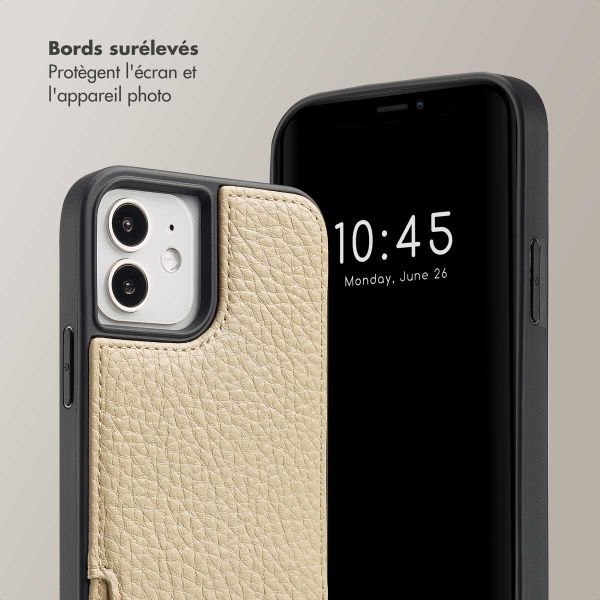 Selencia Coque arrière avec cordon et porte-cartes Nova iPhone 12 (Pro) - Beige