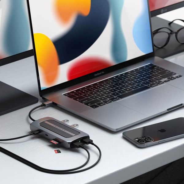 Satechi Adaptateur USB-C Multiport MX - Hub USB-C pour ordinateur portable - Gris sidéral