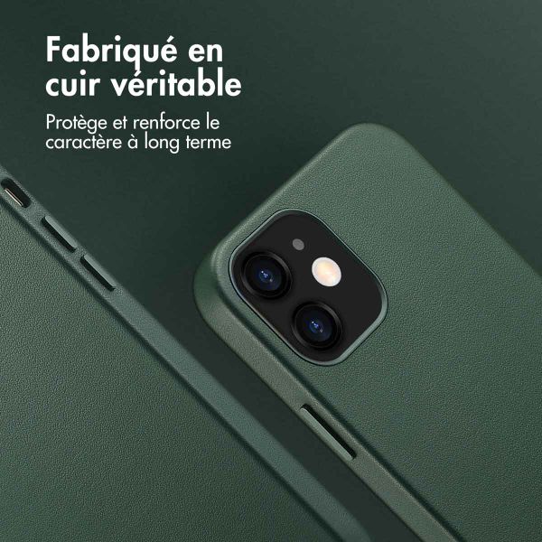 Accezz Coque arrière en cuir avec MagSafe Apple iPhone 12 (Pro) - Cedar Green