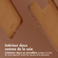 Accezz Coque arrière en cuir avec MagSafe iPhone 15 Pro Max - Sienna Brown