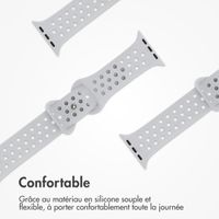 imoshion Bracelet sport⁺ Apple Watch Series 1 á 9 / SE (38/40/41 mm) | Series 10 / 11 (42 mm) - Taille S/M - Pure Platinum & White