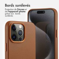 Accezz Coque arrière en cuir avec MagSafe iPhone 15 Pro Max - Sienna Brown