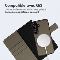 imoshion Étui portefeuille luxe 2-en-1 amovible Samsung Galaxy S25 FE - Vert