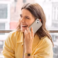 Accezz Coque Liquid Silicone avec MagSafe Apple iPhone 15 - Stone