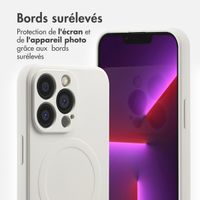 imoshion Coque Couleur avec MagSafe Apple iPhone 13 Pro - Beige