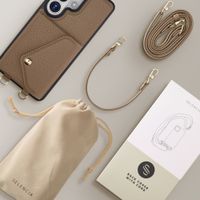 Selencia Coque de télephone Sera avec cordon et porte-cartes enveloppe Samsung Galaxy S26 Ultra - Taupe