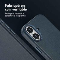 Accezz Coque arrière en cuir avec MagSafe Apple iPhone 17 - Nightfall Blue