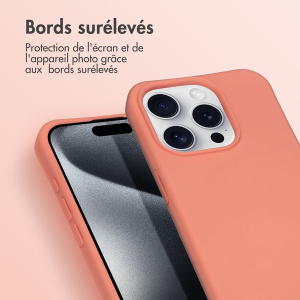 imoshion Coque de couleur avec cordon amovible iPhone 15 Pro - Peach