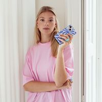 Selencia Coque arrière Vivid Apple iPhone 15 - Modern Bloom Sapphire Blue