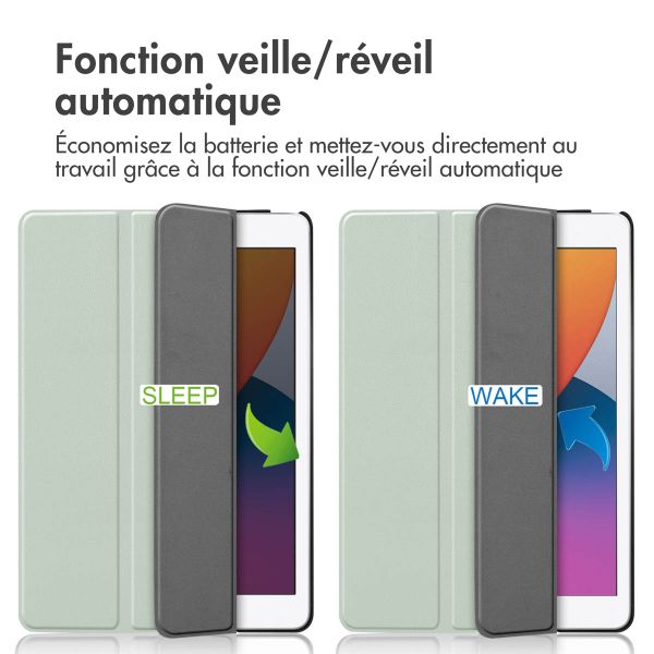 imoshion Coque tablette Trifold Apple iPad 9 (2021) 10.2 pouces / iPad 8 (2020) 10.2 pouces / iPad 7 (2019) 10.2 pouces - Vert clair