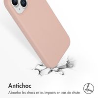 Accezz Coque Liquid Silicone iPhone 15 - Rose