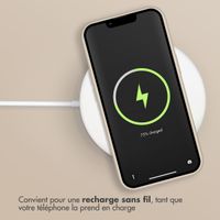 Accezz Coque Liquid Silicone Apple iPhone 14 / 13 - Stone