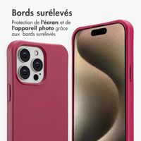 imoshion Coque arrière Color avec cordon amovible et MagSafe Apple iPhone 15 Pro Max - Raspberry