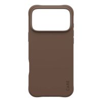 CARE by PanzerGlass Étui tendance Samba avec MagSafe Apple iPhone 17 Pro Max - Espresso Brown