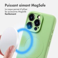 imoshion Coque Couleur avec MagSafe Apple iPhone 16 Pro - Vert
