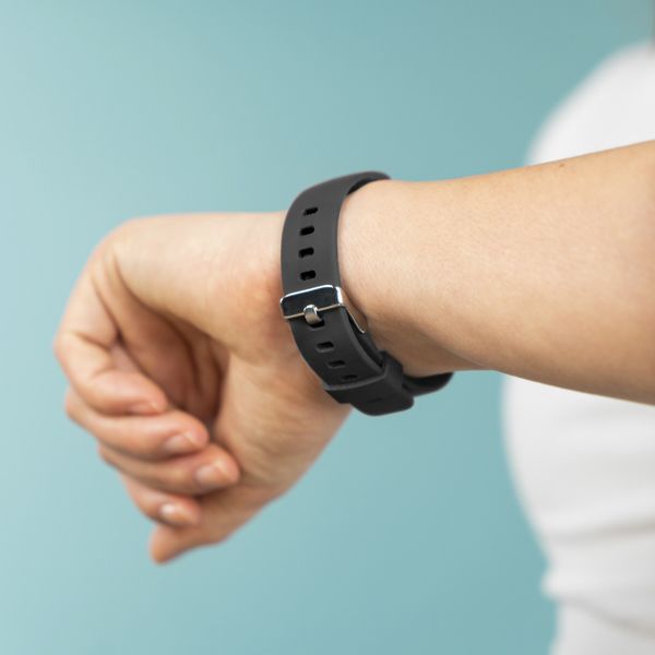 imoshion Bracelet silicone le Fitbit Inspire 2 - Noir