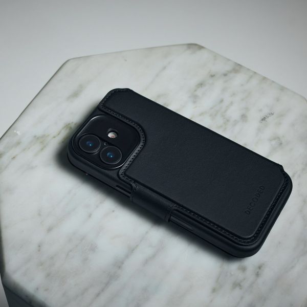 Decoded Portefeuille détachable 2 en 1 en cuir MagSafe Apple iPhone 17 - Solid Clay