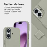 Accezz Étui de télephone portefeuille en cuir 2-en-1 avec MagSafe Apple iPhone 17 - Light Grey