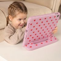 imoshion Coque arrière Kidsproof Design avec poignée Apple iPad 9 (2021) 10.2 pouces / iPad 8 (2020) 10.2 pouces / iPad 7 (2019) 10.2 pouces - Cœurs