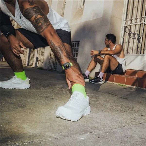 Nomad Bracelet Tempo en silicone Apple Watch Series 1 - 11 / SE / Ultra (44/45/46/49 mm) - Lime