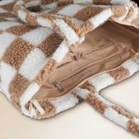 Selencia Sac Fourre-tout Zaya - Teddy Sac Ordinateur 16 pouces - Beige à carreaux