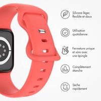 imoshion Bracelet en silicone⁺ Apple Watch Series 1 t/m 9 / SE (38/40/41 mm) | Series 10 / 11 (42 mm) - Taille S/M - Coral