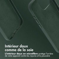 Accezz Coque arrière en cuir avec MagSafe Apple iPhone 15 Pro Max - Cedar Green