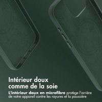 Accezz Coque arrière en cuir avec MagSafe iPhone 15 Pro Max - Cedar Green