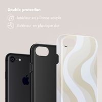Selencia Coque arrière Vivid Apple iPhone SE (2022 / 2020) / 8 / 7 - Desert Waves Beige