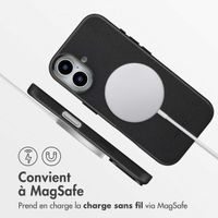 Accezz Coque arrière en cuir avec MagSafe Apple iPhone 17 - Onyx Black