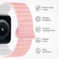 imoshion Bracelet magnétique en silicone Apple Watch Apple Watch Series 1 á 10 / SE / Ultra (2) (44/45/46/49 mm) - Rose / Blanc