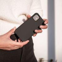 imoshion Coque arrière Color avec cordon amovible et MagSafe Apple iPhone 13 - Black Coffee