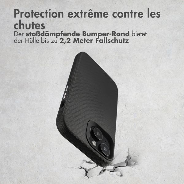 Accezz Coque Tough avec MagSafe Apple iPhone 15 - Noir