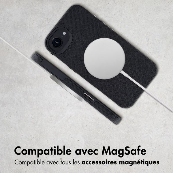 Accezz Coque Tough avec MagSafe Apple iPhone 17e / 16e - Noir