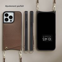 Selencia Coque de télephone Nova avec cordon et porte-cartes Apple iPhone 13 Pro - Mocha Brown