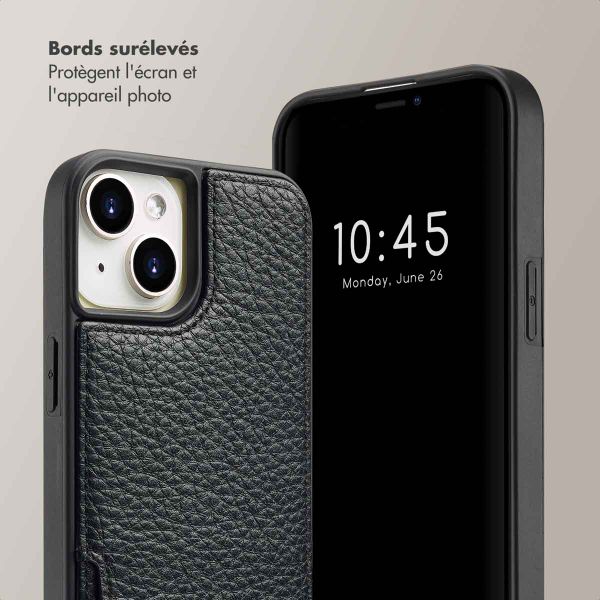 Selencia Coque arrière avec cordon et porte-cartes Nova iPhone 15 - Noir