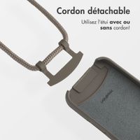 imoshion Coque arrière Color avec cordon amovible et MagSafe Apple iPhone 16 Pro Max - Black Coffee
