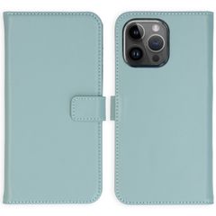 Selencia Étui de téléphone portefeuille en cuir véritable iPhone 15 Pro Max - Air Blue